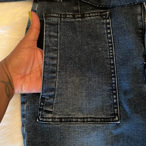 Guess Jean Skirt - Picture 2 of 10